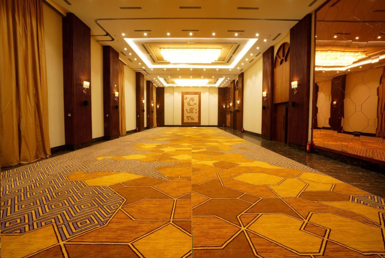 Hotel Polo Towers Agartala Luaran gambar