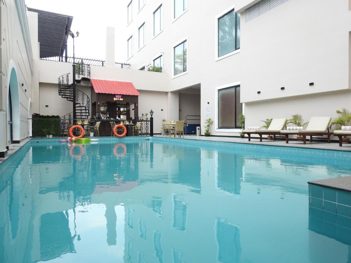 Hotel Polo Towers Agartala Luaran gambar