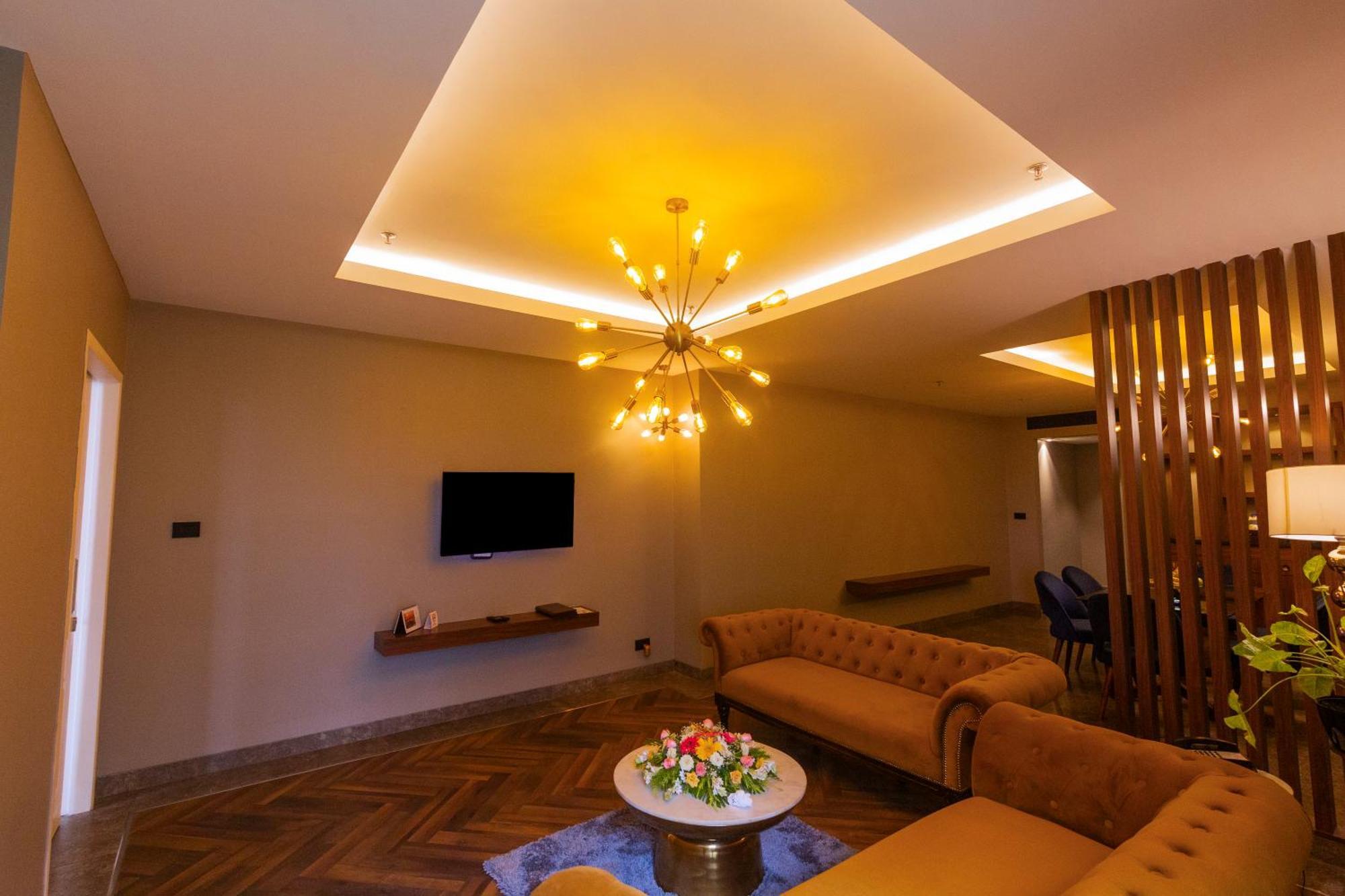 Hotel Polo Towers Agartala Luaran gambar